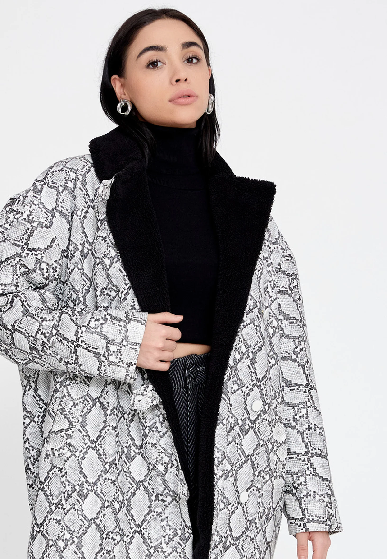 Suede Leather Animal Print Regular Coat ber23k8141 - Image 6